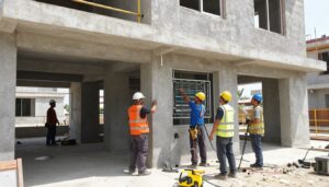 أعمال صيانة لمشروع توسيعات في الكويت